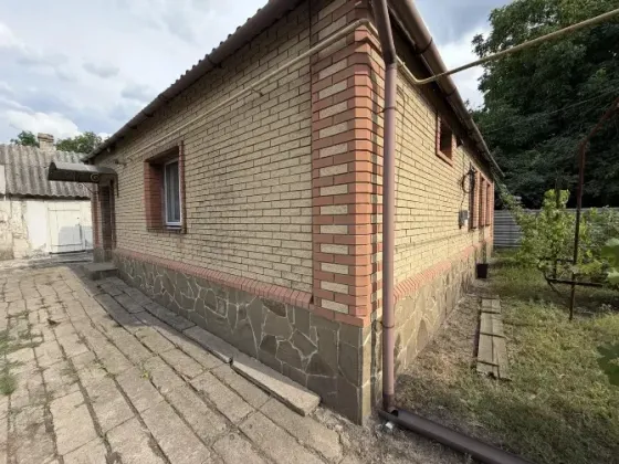Продается комфортный и готовый к проживанию дом в Кировском районе! Донецк