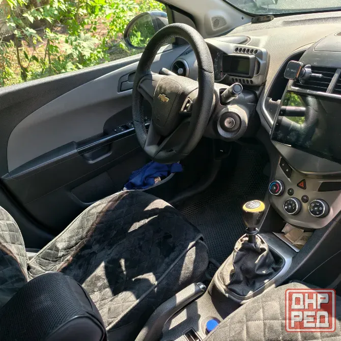 Продаю авто Chevrolet Aveo T300 Донецк - изображение 7