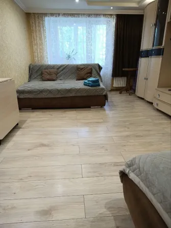 сдам: однокомнатную квартиру в пролетарском районе, ул. большая магистральная 34 Донецк
