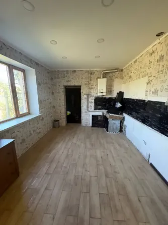 Продам современный дом, баня, 9 соток, пл. Бакинских комиссаров. Донецк