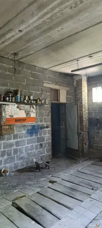 Срочно Двухэтажный бокс-гараж 120 кв м для бизнеса и жилой дом с газом Киевский район Донецк