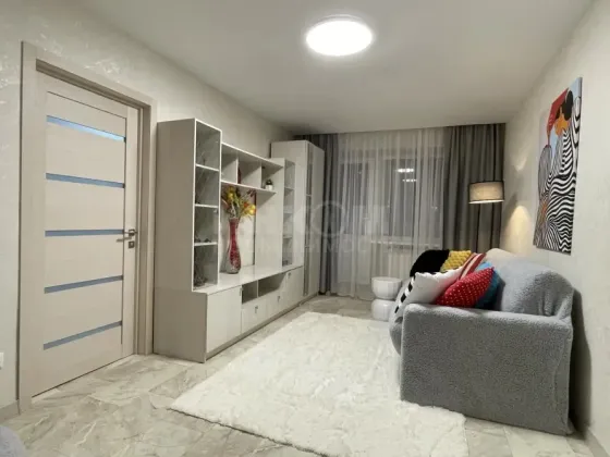 Продам 2к кв. Героев Брестской Крепости Луганск