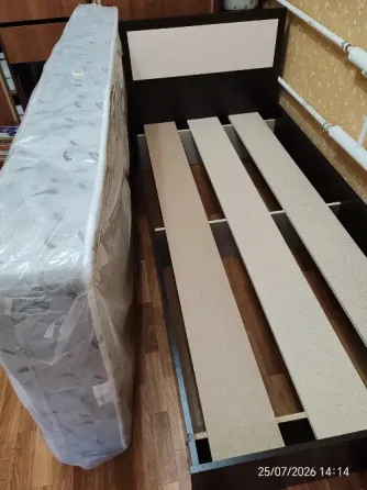 Продам кровать с матрасом Донецк