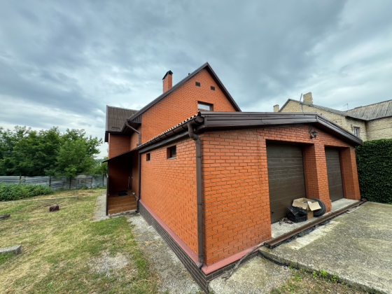 Продажа Дома 250 кВ с Приватизированной Землёй в Донецке! Ул.Батулы Донецк