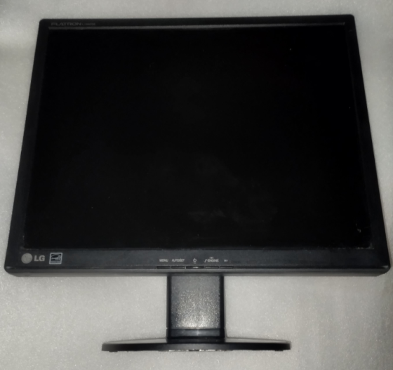 мониторы Жк(LCD) 17 дюймовые Донецк