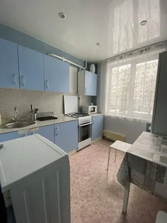 сдам 2-х комнатную квартиру(58квм) в куйбышевском районе, площадь бакинских комиссар Донецк