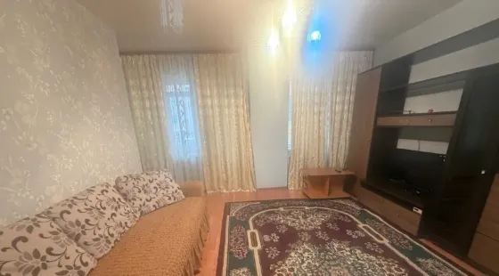 сдаю однокомнатную квартиру в буденовском районе Донецк
