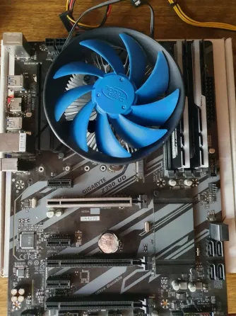 Материнская плата Gigabyte Z390 UD+Intel Core i5-9400+кулер Донецк