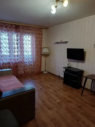 сдам 1 к.кв. кировский р. текстильщик бум 20000 р .накопитель бойлер 2/9 эт д. Донецк
