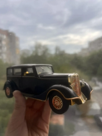 Продаю игрушечные машинки Донецк
