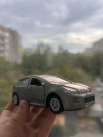 Продаю игрушечные машинки Донецк