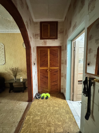 Продажа 2-комнатной квартиры 2/2, с гаражом, в г. Макеевка, Советский р-н, Крынка, дом культуры Макеевка