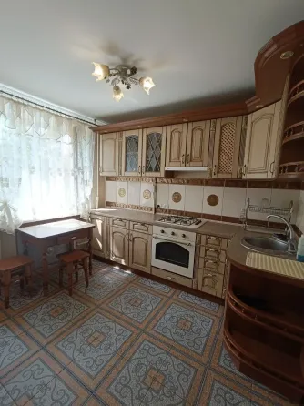 Сдам 3-х комн по. Комсомольский,/ 50 лет ссср / Авоська с мебелью и быттехникой Донецк