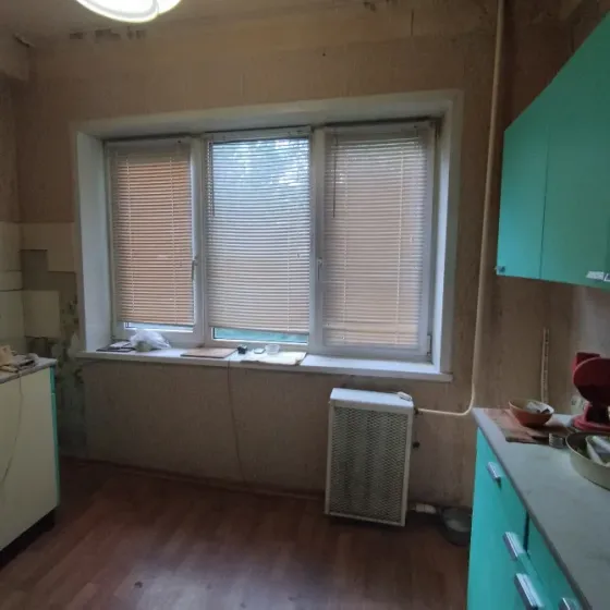 Продам 2 комн. кв. Калининский р-н Донецк