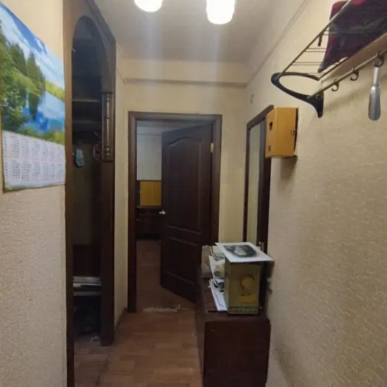 Продам 2 комн. кв. Калининский р-н Донецк