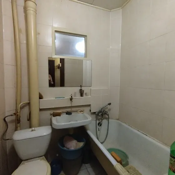 Продам 2 комн. кв. Калининский р-н Донецк