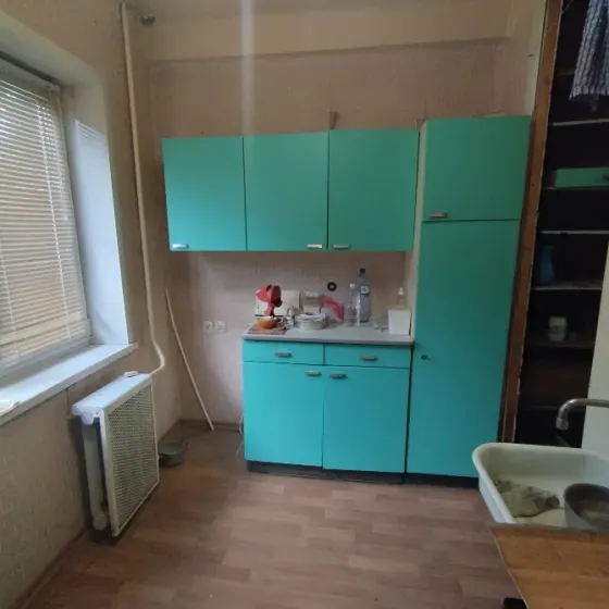 Продам 2 комн. кв. Калининский р-н Донецк