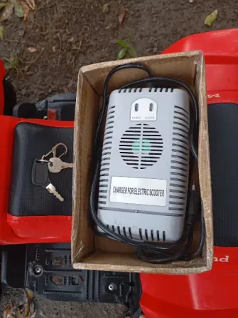 Детский электрический квадроцикл 1000w Зугрэс