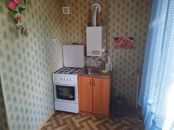 Продам 3 комнатную квартиру ул. Зверькова г. Донецк Донецк