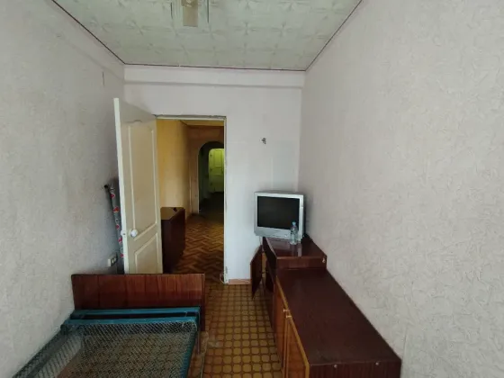 Продам 3 комнатную квартиру ул. Зверькова г. Донецк Донецк