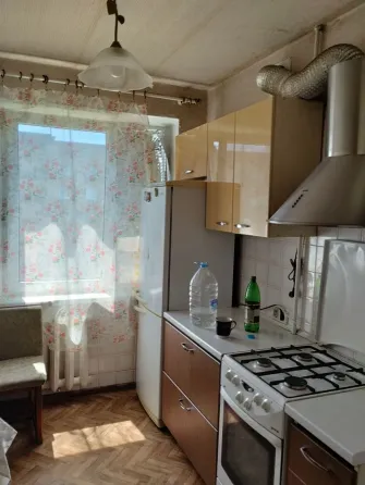 Продам 2 комнатную квартиру Мирный Донецк