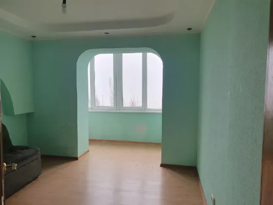 Продается крупногабаритная 3 комнатная квартира (мкр. Цветочный), г. Донецк Донецк