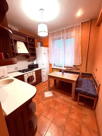 Продажа 2-ком.кв. Бульвар Пушкина! 57м2. Цена : 8.5 млн.руб. Сталинка. пр-кт. Гринкевича д.9. Донецк