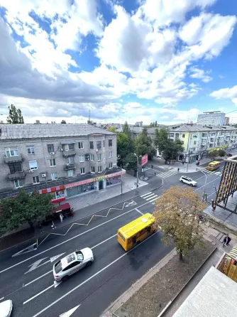 Продажа 2-ком.кв. Бульвар Пушкина! 57м2. Цена : 8.5 млн.руб. Сталинка. пр-кт. Гринкевича д.9. Донецк