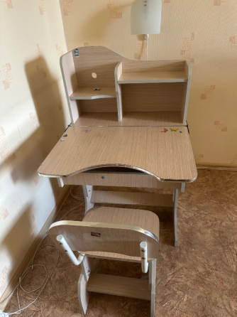 Продам стол парту для начальной школы Донецк