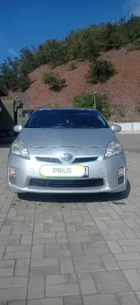 Toyota Prius гибрид Донецк