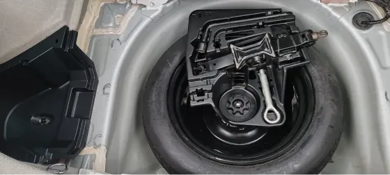 Toyota Prius гибрид Донецк