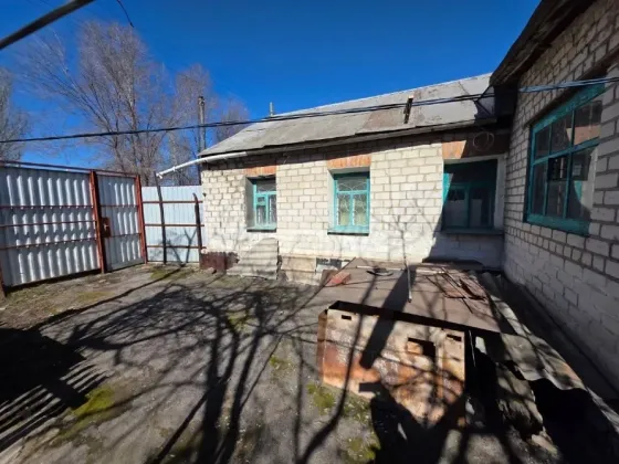 Дом 56м2 ул. Ленина (центральная часть города) Луганск