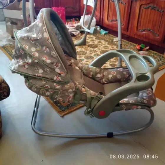 Продам шезлонг детский Донецк