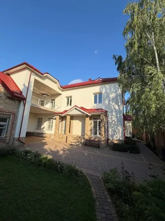 Дом 292м2 ул. Ширшова рн. ЮрФака Луганск
