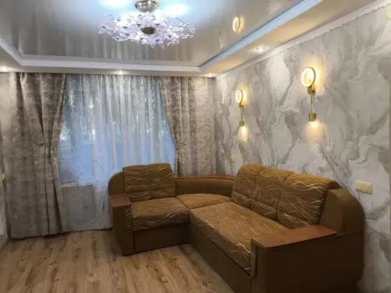 Квартира посуточно Ясиноватая