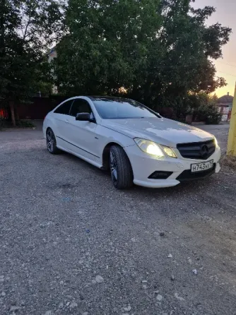 Mercedes-Benz E-класс 1.8 AT, 2011 Макеевка