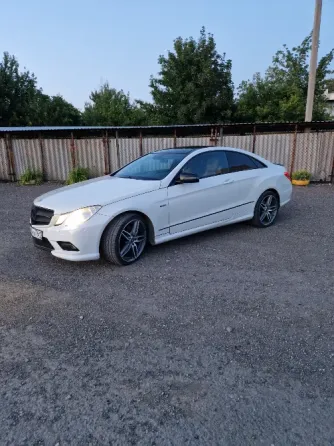 Mercedes-Benz E-класс 1.8 AT, 2011 Макеевка
