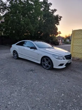 Mercedes-Benz E-класс 1.8 AT, 2011 Макеевка