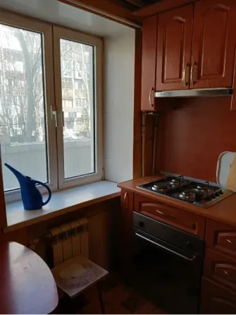 Продам 2 к. квартиру в центре города Донецка Донецк