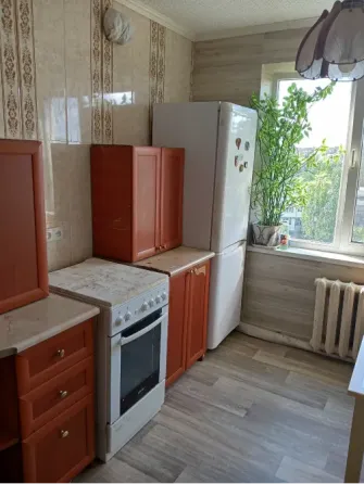 Продам 3 к. квартиру 9/9 ул. Ионова Ленинский р-н Донецк