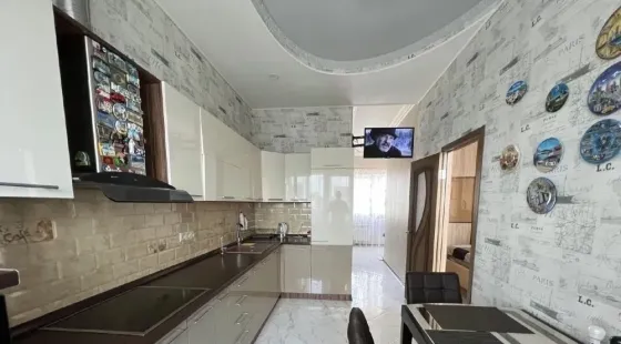 На долгий срок (от 6 мес.) сдается 1-к квартира в ленинский районе донецка (молодёжная улица 8) Донецк