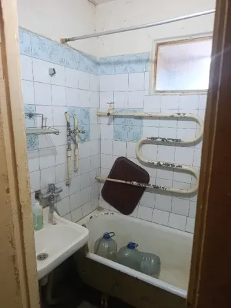 Продам 2ком Ильича 85 Донецк