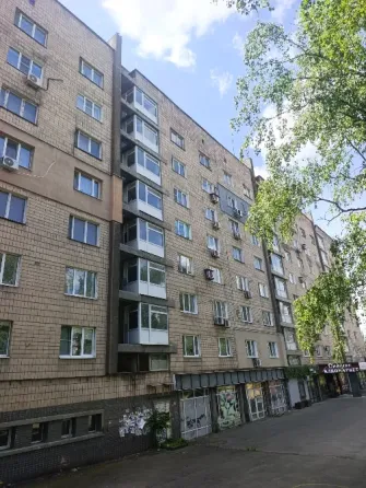 Продам 2ком Ильича 85 Донецк