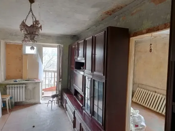 Продам 2ком Ворошиловский район, ор-р Изумруд Донецк