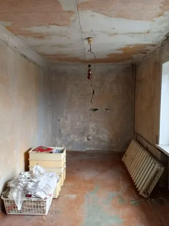 Продам 2ком Ворошиловский район, ор-р Изумруд Донецк