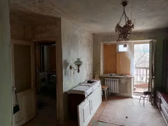 Продам 2ком Ворошиловский район, ор-р Изумруд Донецк
