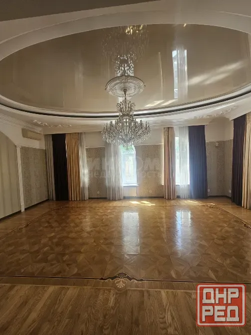 Дом 365м2 городок Пархоменко Луганск - изображение 1