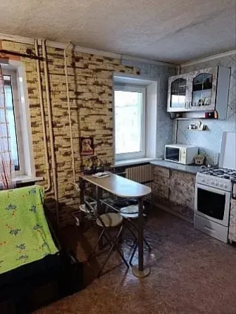 Продам 1ком Прожекторная Донецк