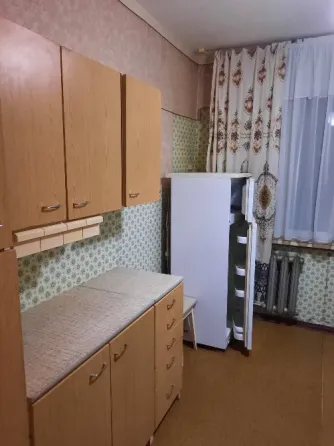 м-н "Голубой", 2к. кв-ра, хорошая, пр-кт Ленинский Донецк