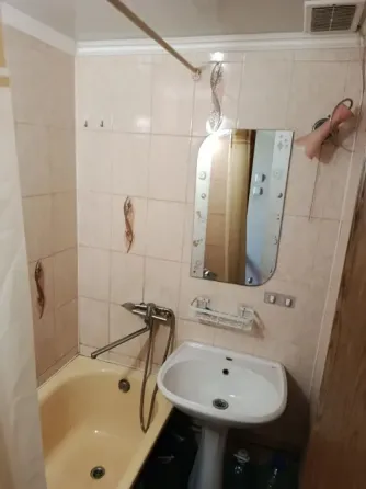 Продам 2-х комнатную квартиру Мариуполь